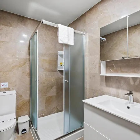 アパート Downtown Finikoudes