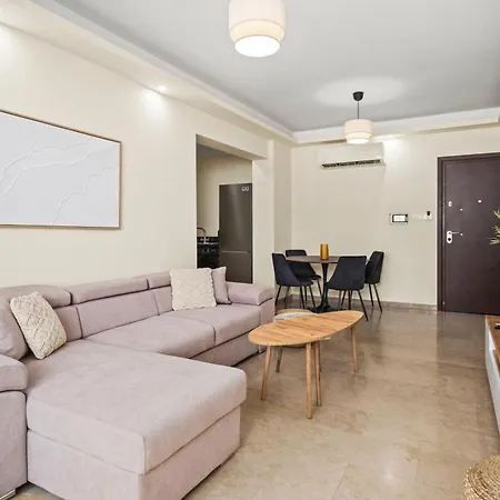 Downtown Finikoudes דירה לרנקה