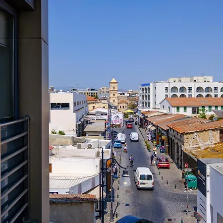 דירה Downtown Finikoudes *