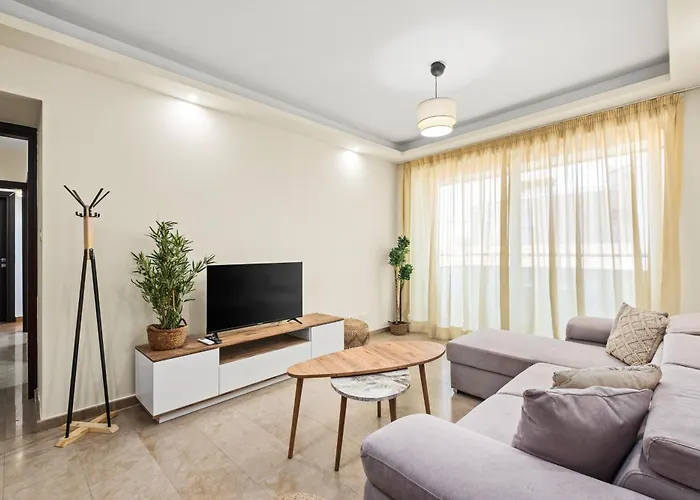 Downtown Finikoudes Lägenhet *